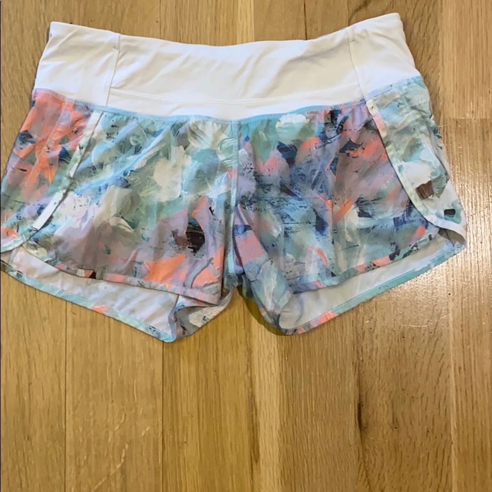 Lululemon runtime shorts size 6